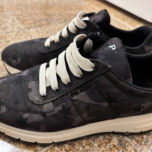 Prada Kids Black Star Pattern Sneakers